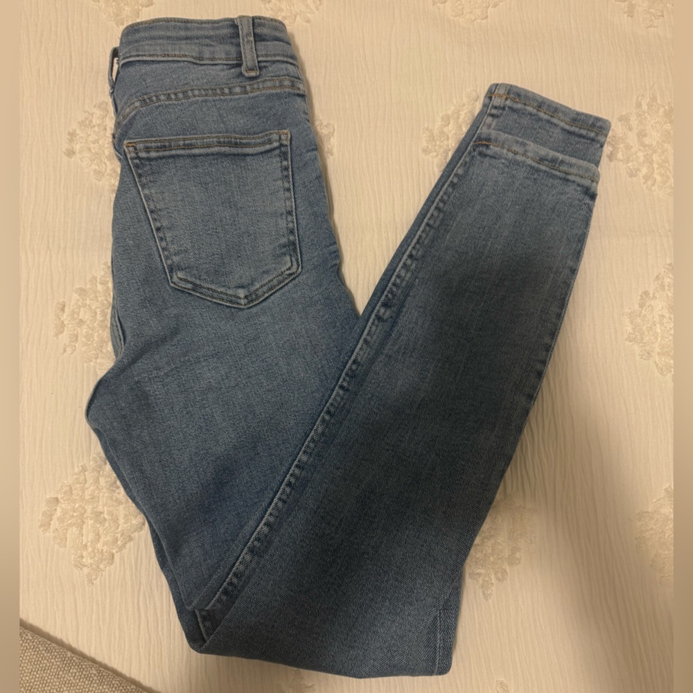 Zara Women's Blue Jeans